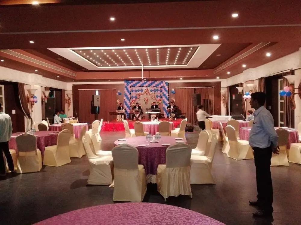 Райпур: Tgn Suits - Hotel