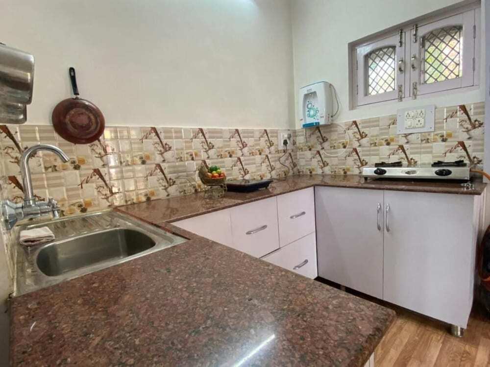 Бир: Hipostel Cottages Bir