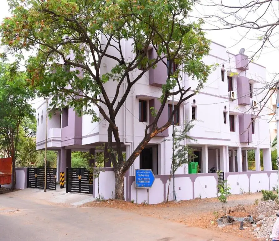 Aishwaryam Deshna Service Apartment — фото 1