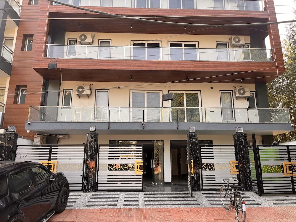 The Palm Studio — фото 1