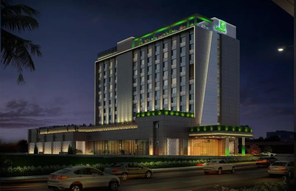 Holiday Inn Lucknow Airport, an IHG Hotel — фото 1