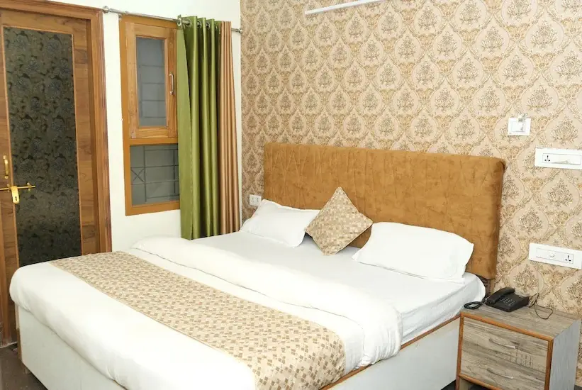 Праяградж: Hotel Aman