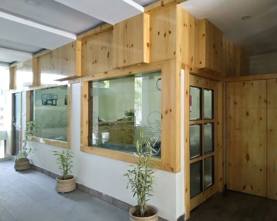 Тезпур: Aditya's Hotel Bikram