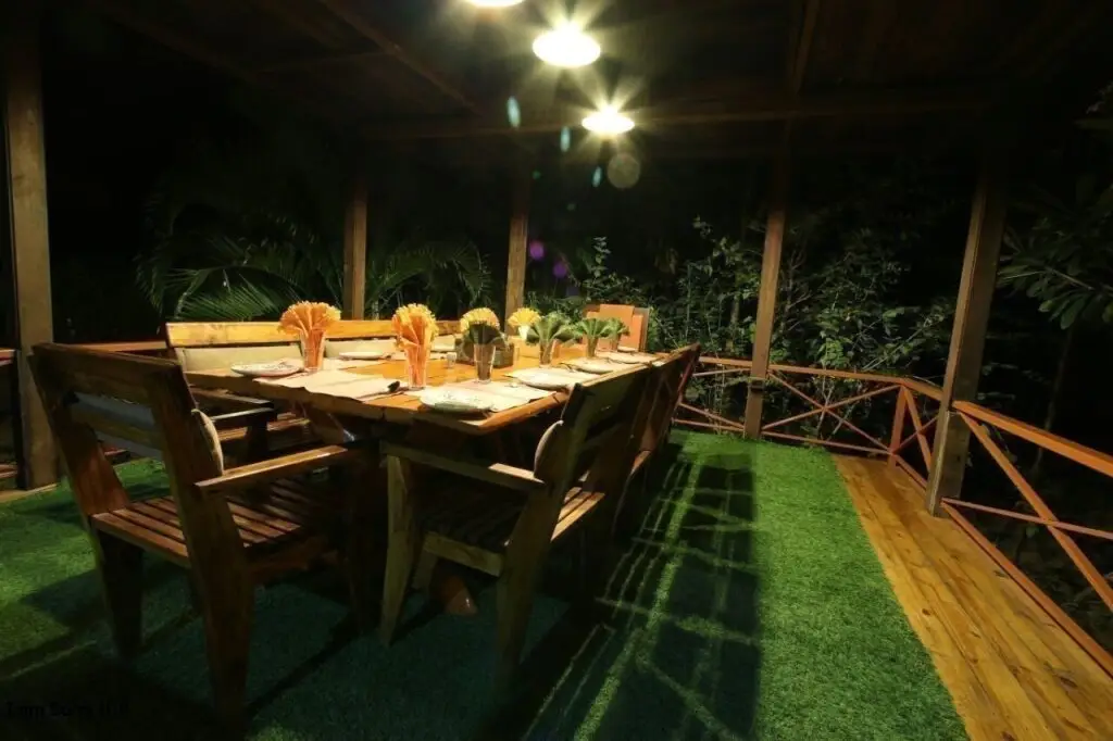 Сазан: The Lodge Gir
