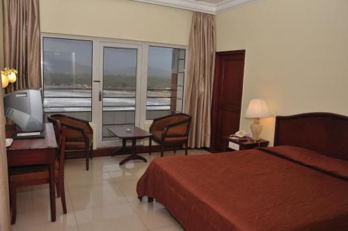 Мурудешвара: RNS Residency Sea View