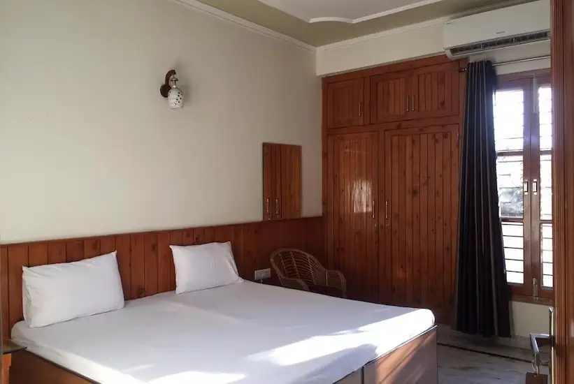 Дехрадун: Hari Sharanam Homestay