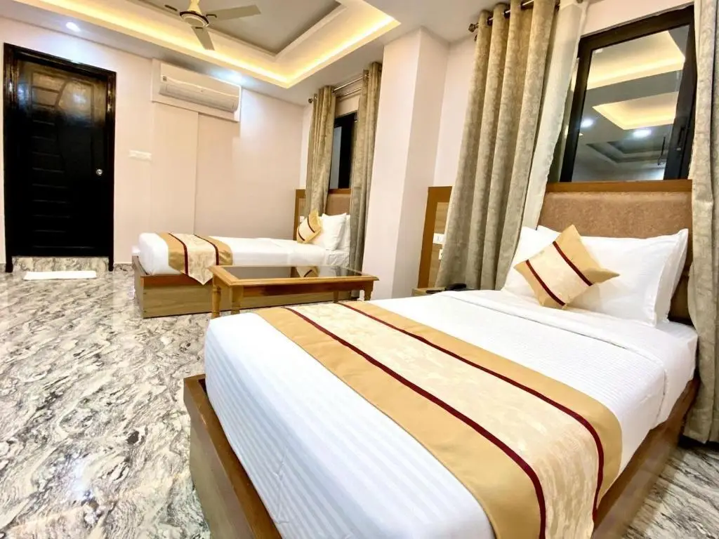 Импхал: Hotel Imolesh