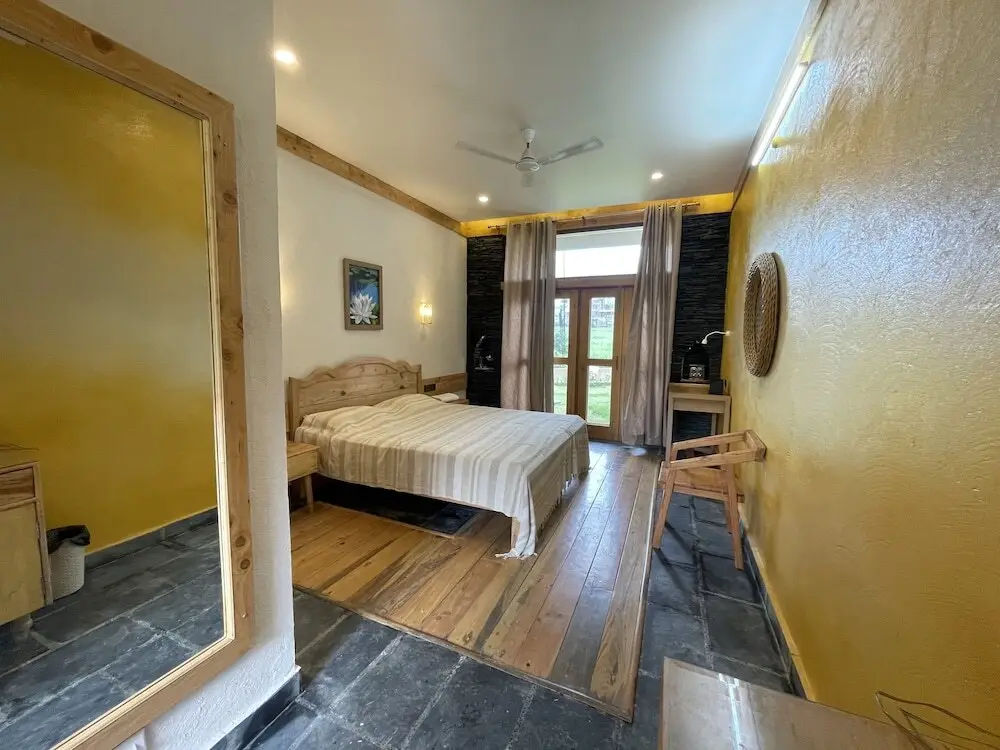 Кангра: Osho Himalayas
