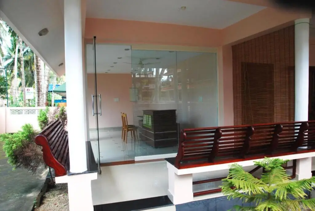 Ковалам: Hotel Coco Beach Kovalam