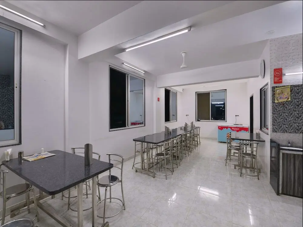 Гора Абу: OYO 12961 Neha's Kitchen & Highway Inn