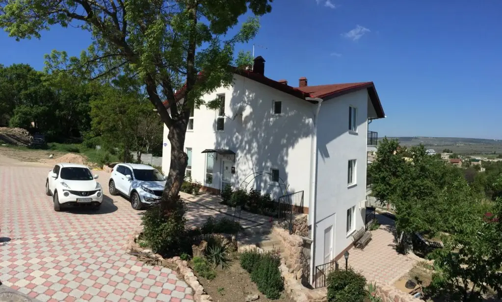 Натали (Балаклава) — фото 1