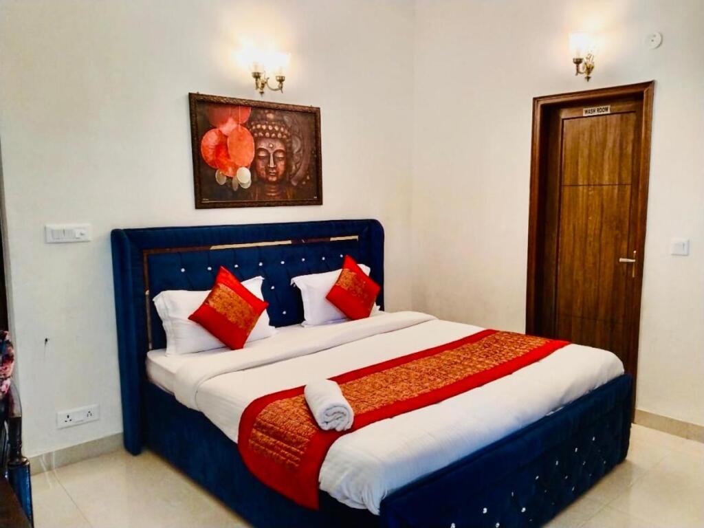 Нью-Дели: 2bhk Fortune Home,E28 2a Saket Near Max Hospital,Pvr