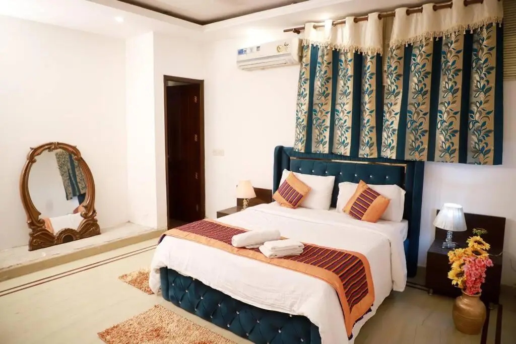 Нью-Дели: 3Bhk Fortune HomeD-198 Saket Near Max Hospital,PVR