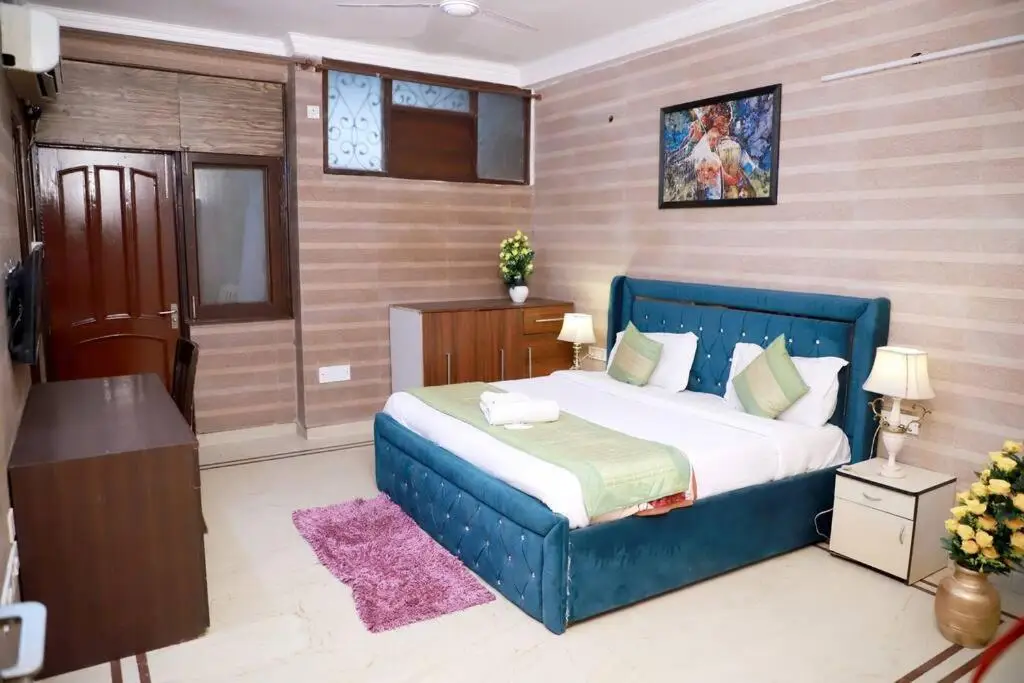 Нью-Дели: 3Bhk Fortune HomeD-198 Saket Near Max Hospital,PVR