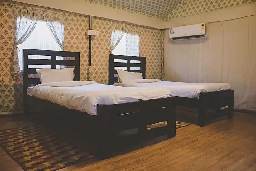 Прем-Нагар: Vo Sanjeevni Tent & Resorts