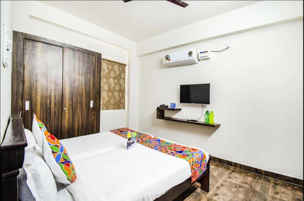 Сукха: Hotel Himadri