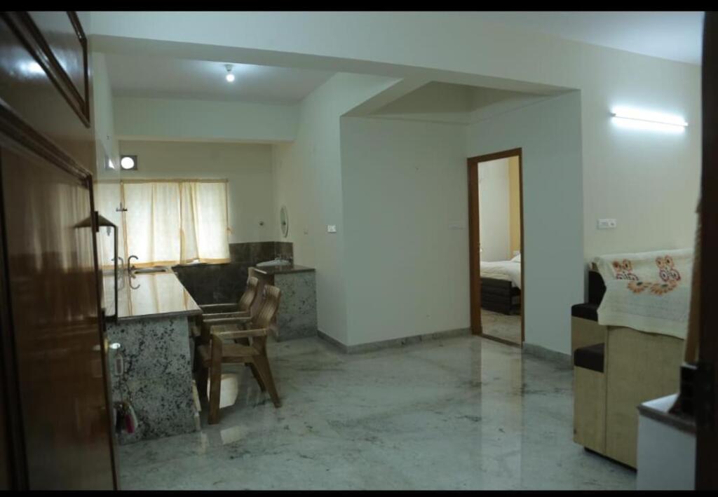 Тирупати: S V Home Stay