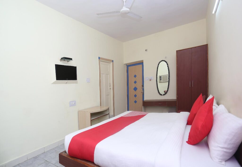 Горакхпур: Hotel Bobina