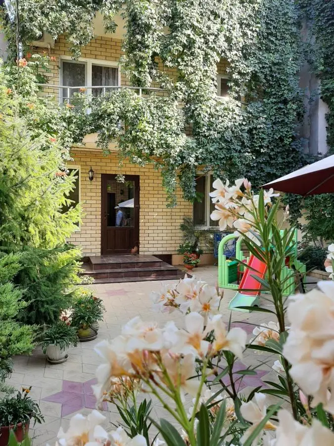 Анапа: Guest House Elza