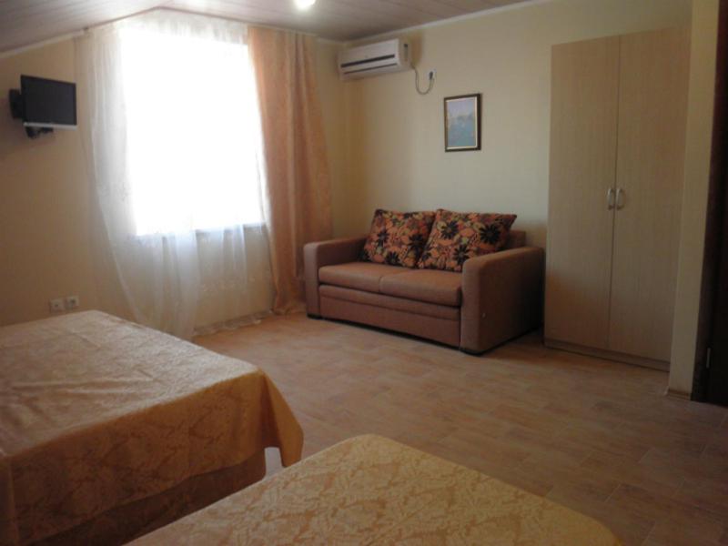 Анапа: Guest House Elza