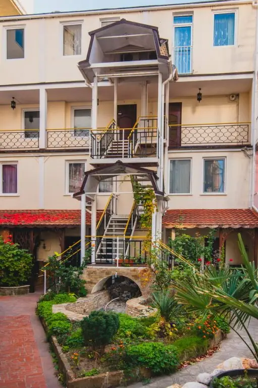 Ялта: Divo Guest House near sea