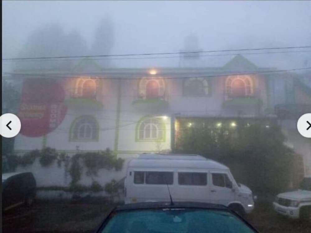 Кодайканал: Hotel Sharma Residency Kodaikanal
