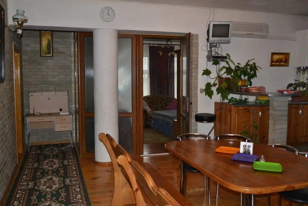 Ялта: Holiday Home on Timiryazeva