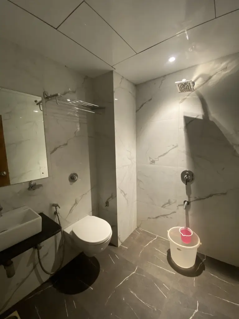 Мумбаи: Hotel BKC Garden near Trade Center, Visa Consulate