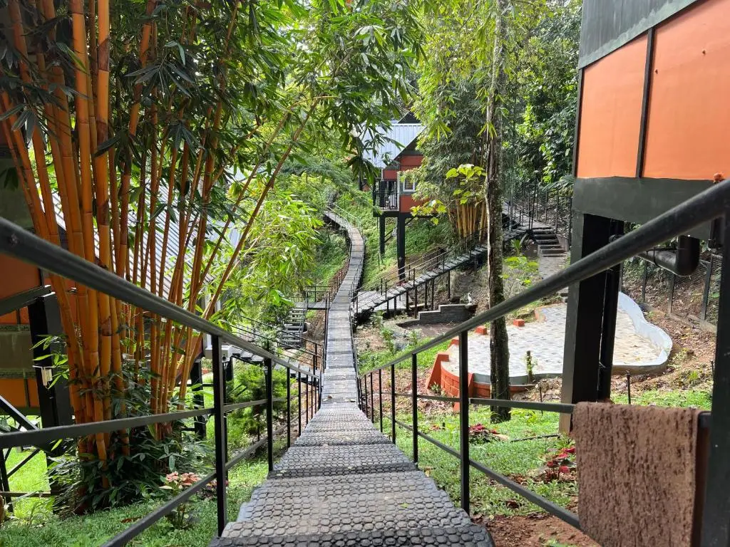 Муннар: Santhi Hill View Resort