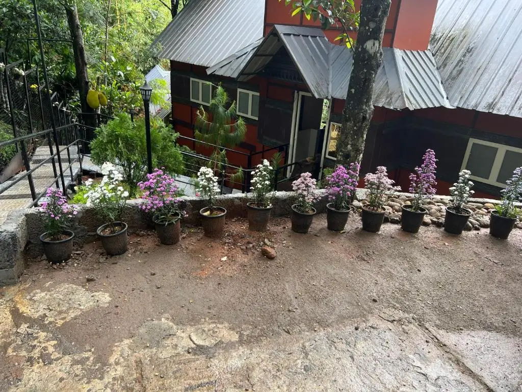Муннар: Santhi Hill View Resort