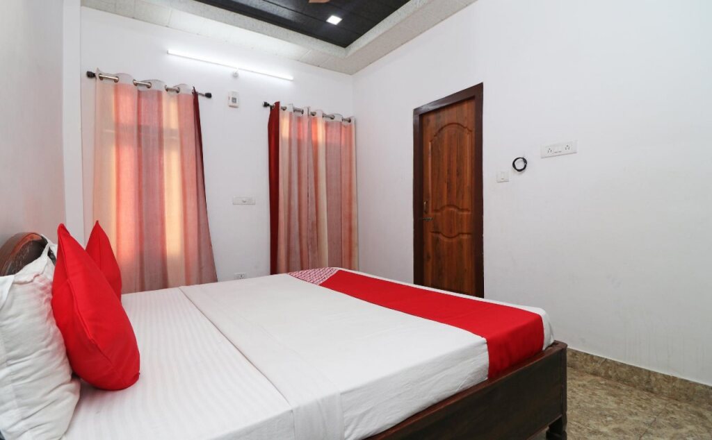 Наинитал: Ashok Hotel