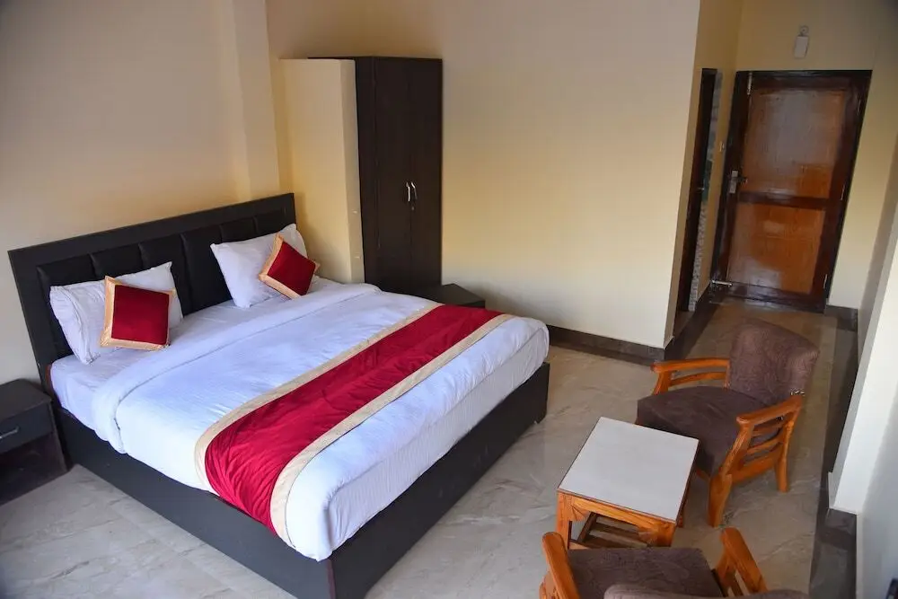 Наинитал: Hotel Lake Paradise Inn