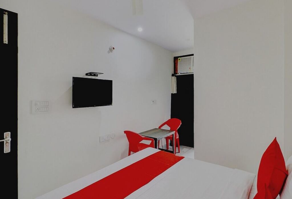 Нью-Дели: Roomshala Hotel Starlight