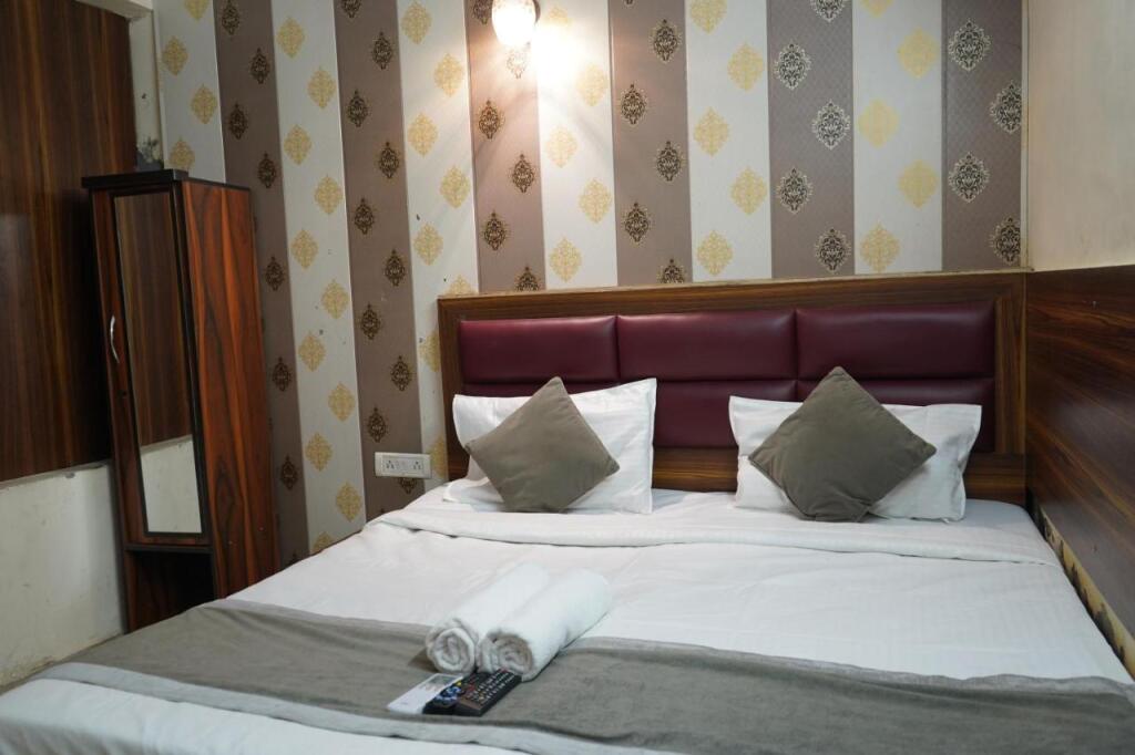 Hotel Quadis Noida Sector 15 — фото 1
