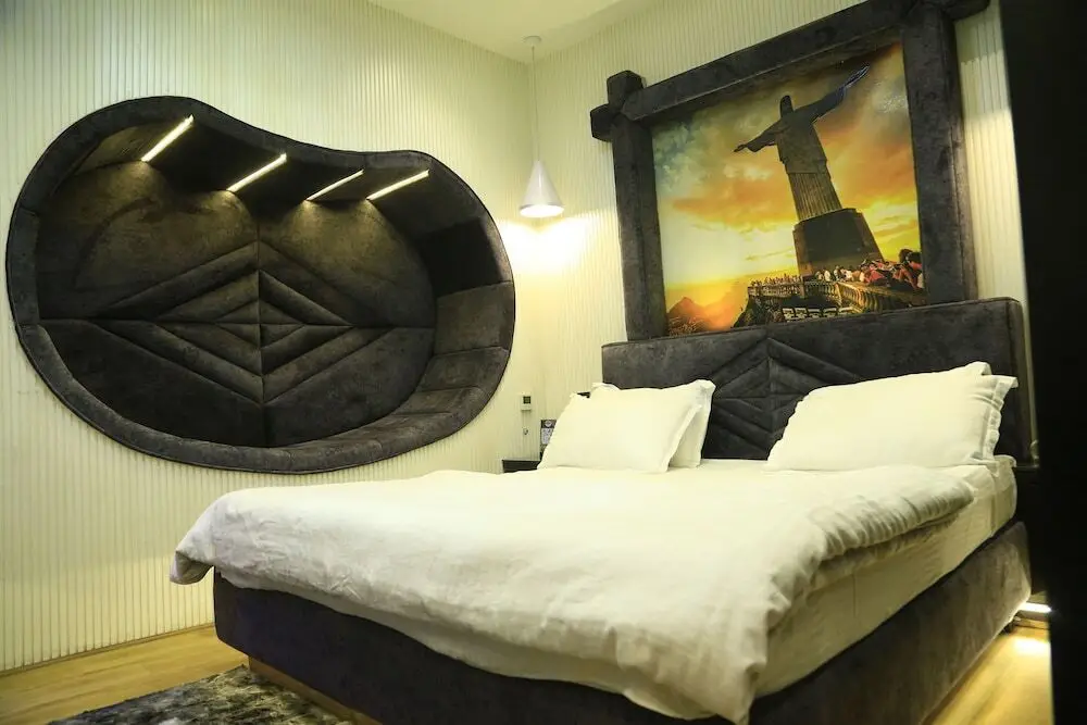 Rohtak: Ebowla Residency