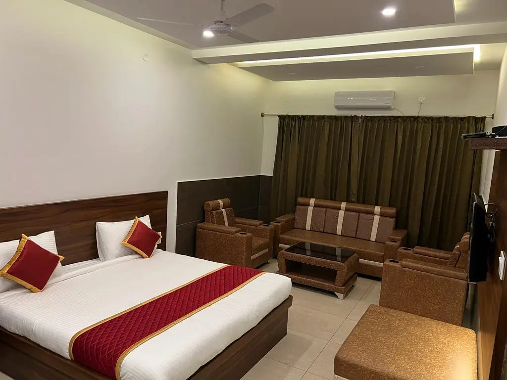 Сагаракатте: Hotel Royal Comforts