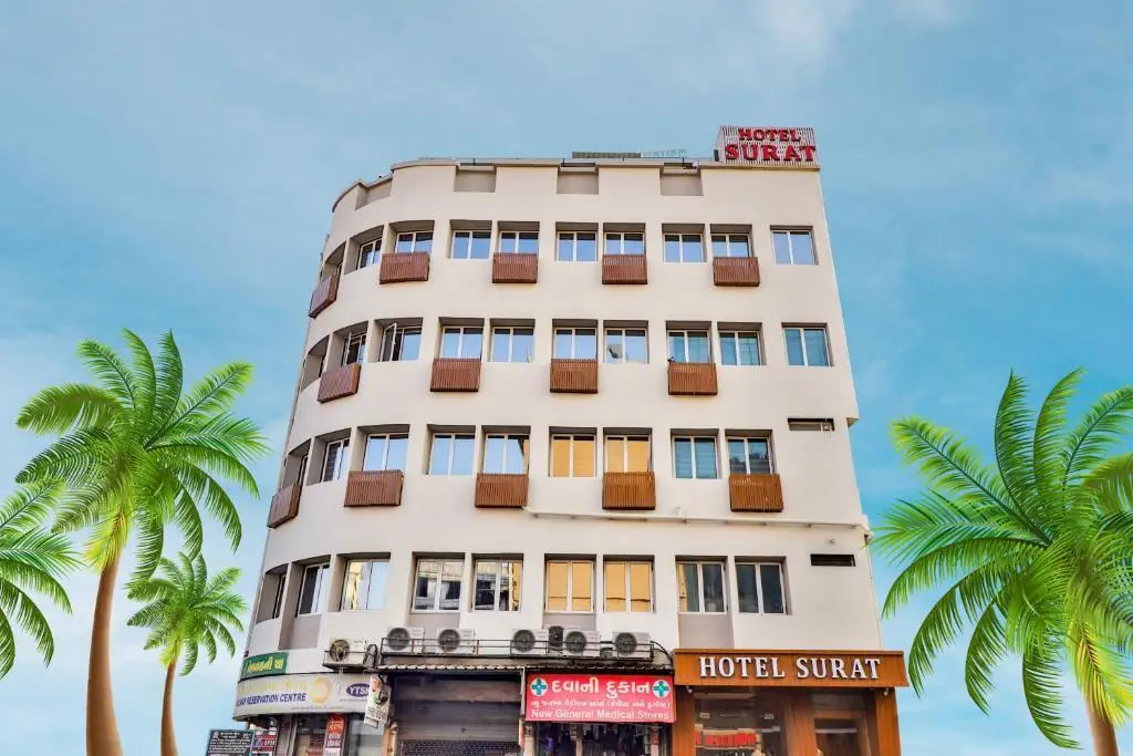 Hotel Surat — фото 1