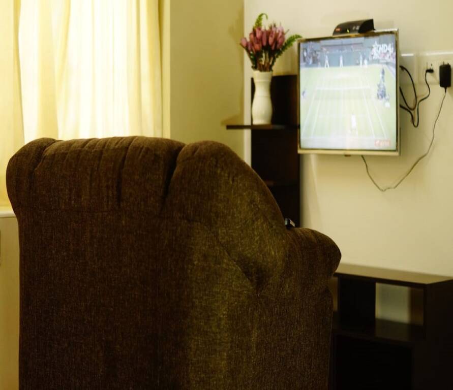 Ченнаи: Eben Service Apartment
