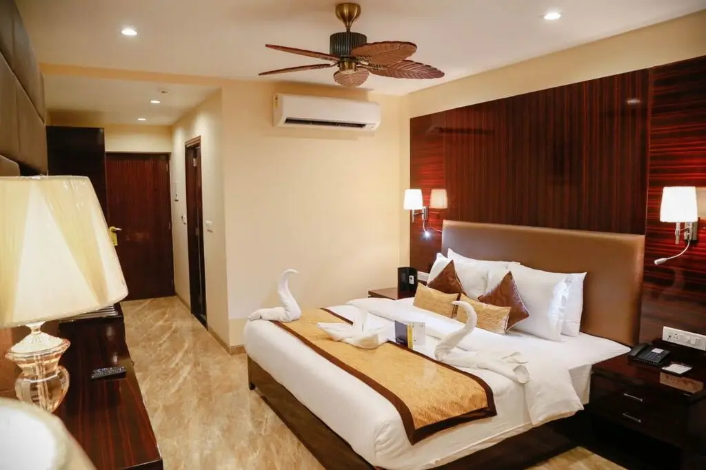 Калангут: FabHotel Sarala Crown Calangute Beach