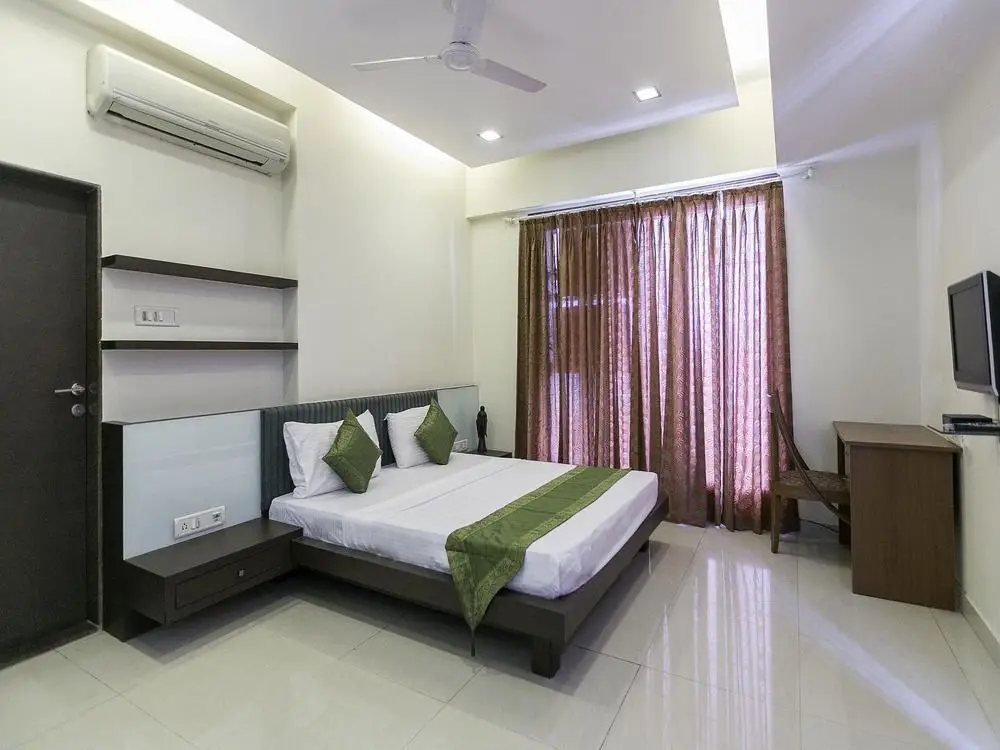 Мумбаи: Treebo HummingBird Apartments