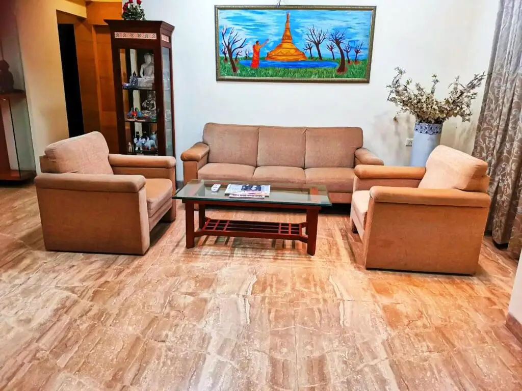 Мумбаи: FabHotel Sai Prasad Apartments