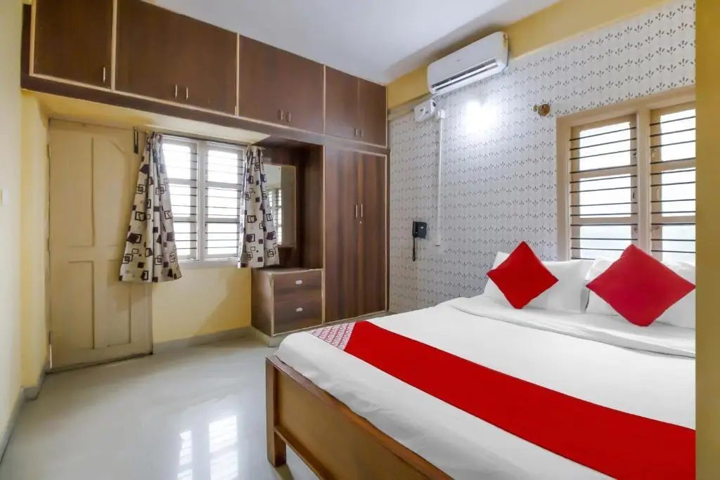 Бангалор: OYO Nandi Suites