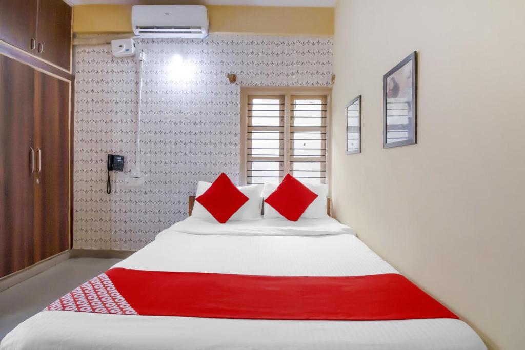 Бангалор: OYO Nandi Suites