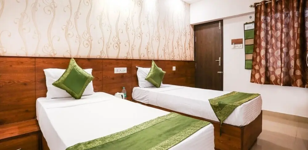 Уллал: Comforts Inn by OYO Rooms