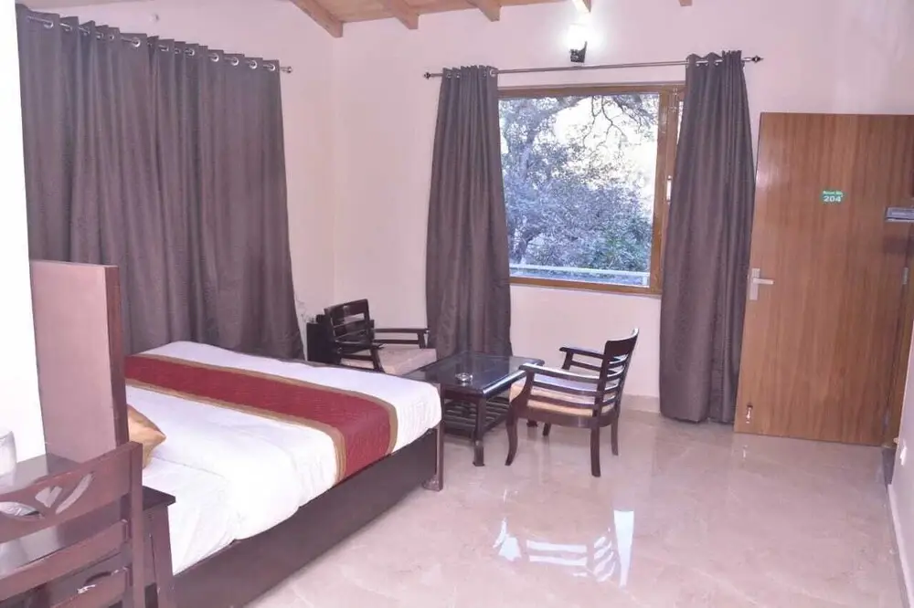 Наинитал: Hotel Silver Lake Inn