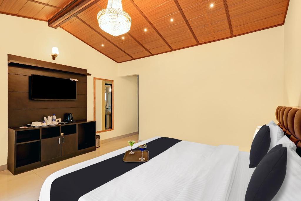 Наинитал: Townhouse OAK Bimbo's Club