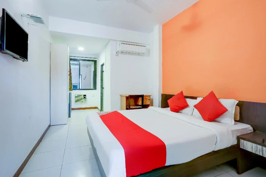 Бхаяндар: OYO Flagship 81672 Hotel New Beeru