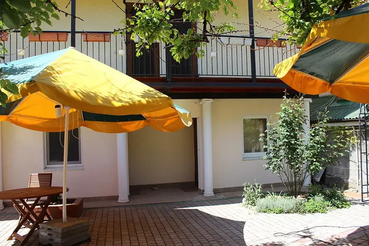 Севастополь: Гостевой Дом Золотой Абрикос