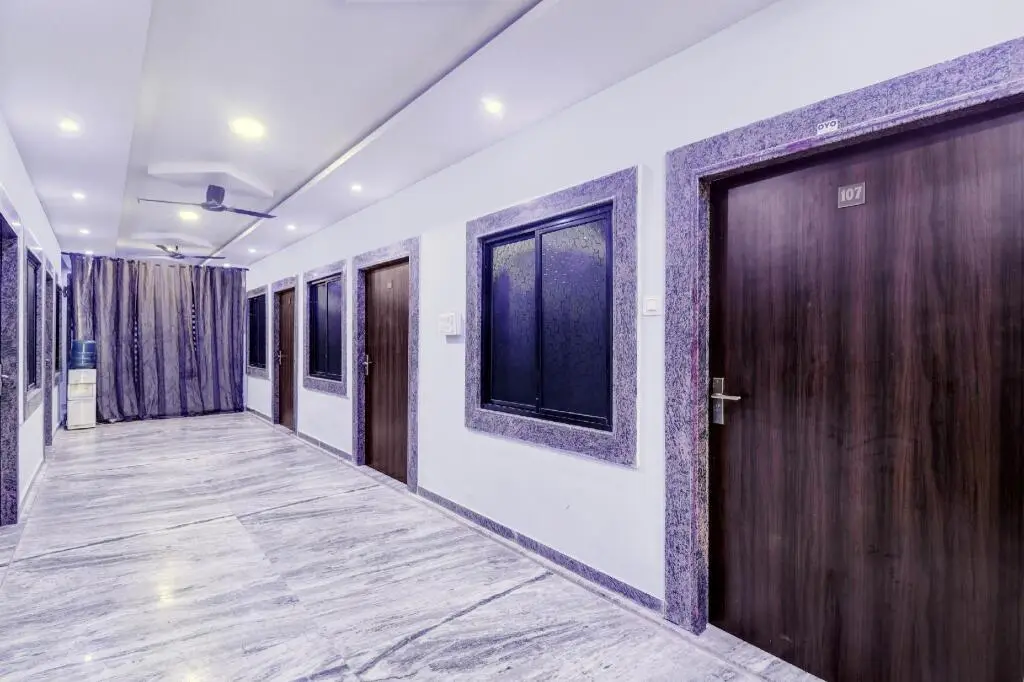 OYO 82226 H R G Guest House — фото 1