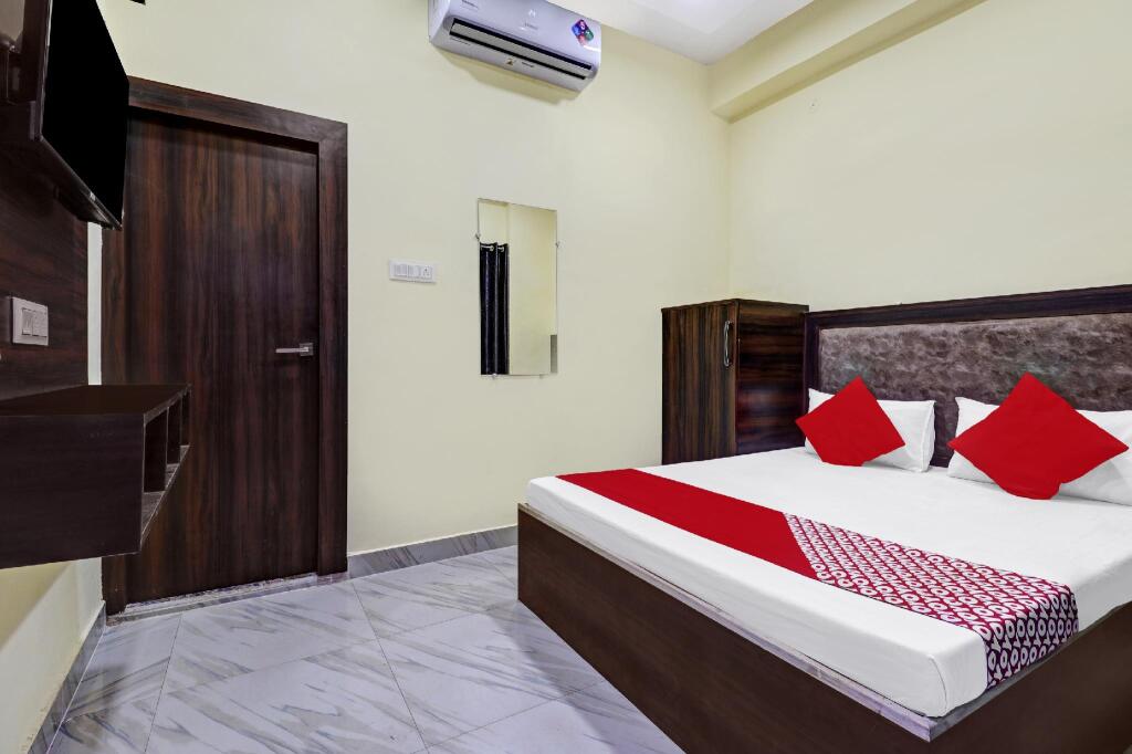 Гвалиор: OYO 82226 H R G Guest House